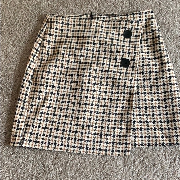 H&M Dresses & Skirts - size 4 skirt